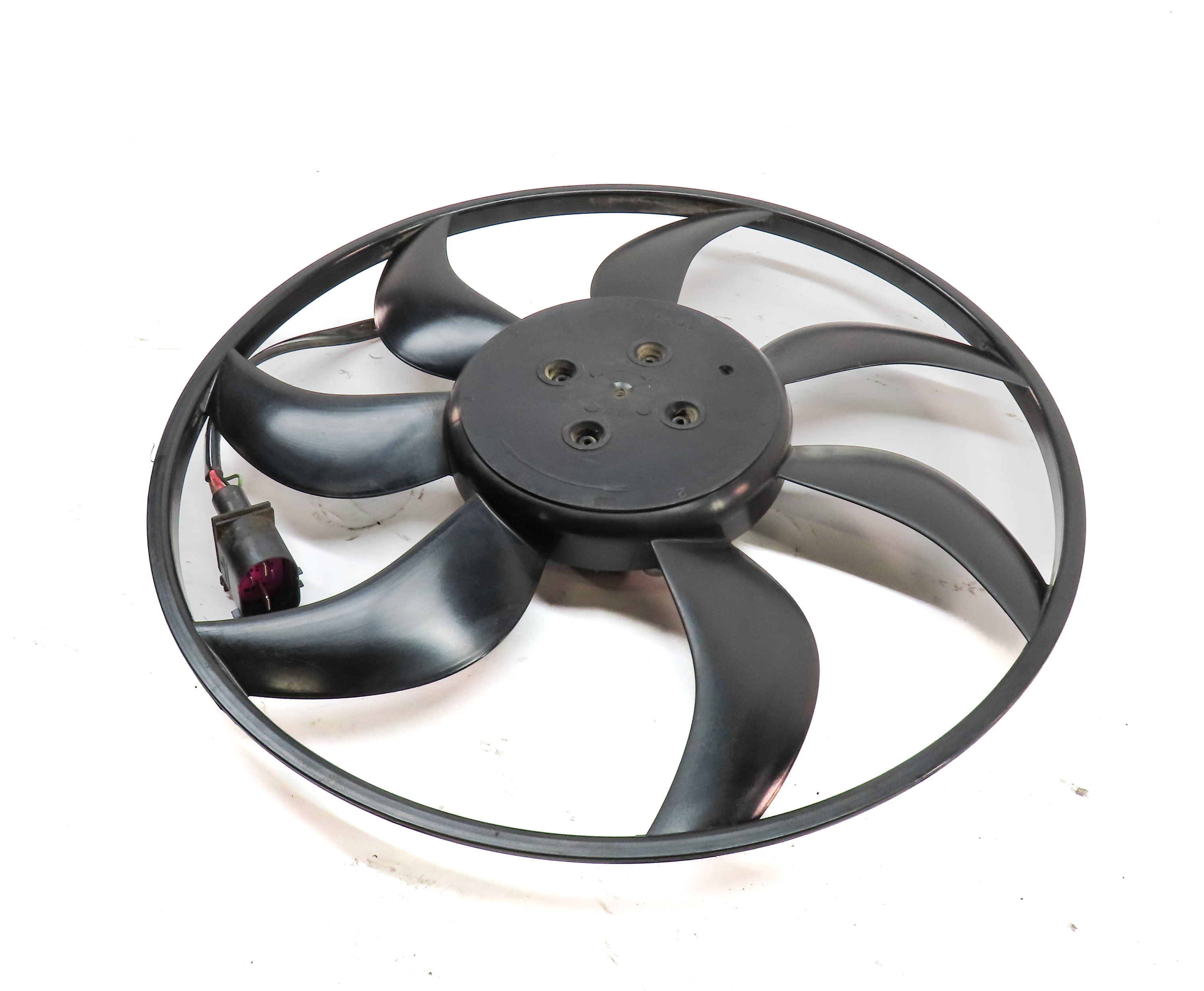 2015-2016 AUDI A3 (8V) 2.0L TURBO ENGINE RADIATOR COOLING FAN BLADE w/ CLUTCH  — exact item pictured